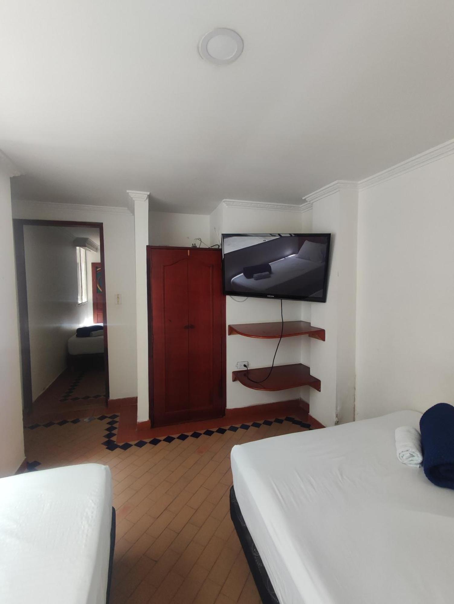 Hotel Cafe Real Armenia Szoba fotó