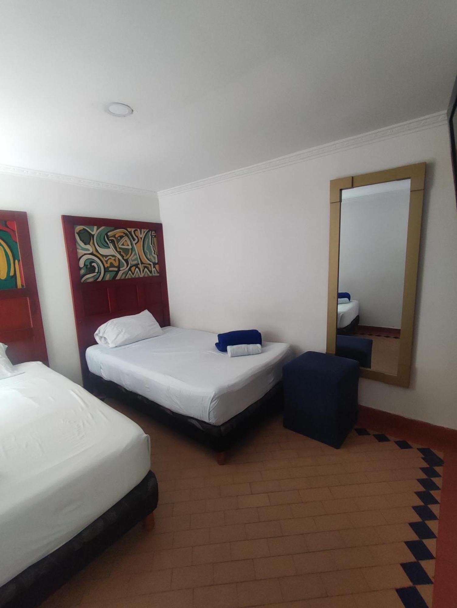 Hotel Cafe Real Armenia Szoba fotó