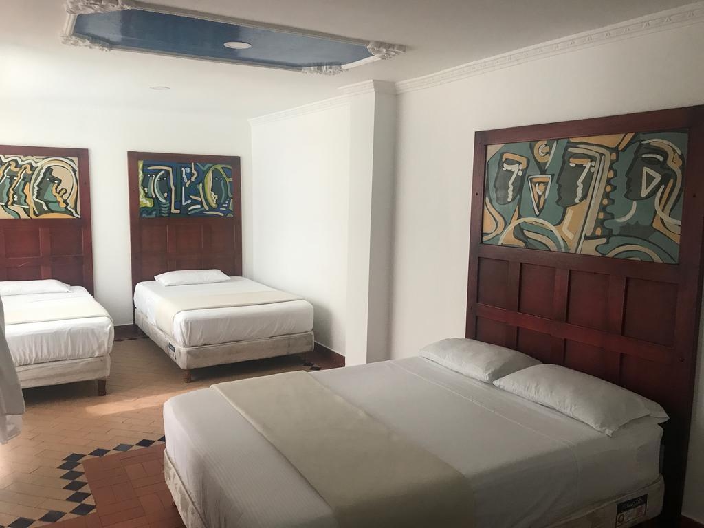 Hotel Cafe Real Armenia Szoba fotó